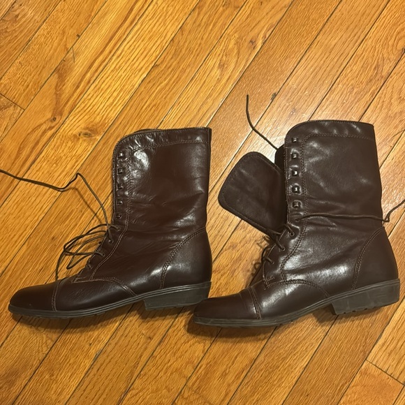 Santana Canada Boots - Picture 3 of 3